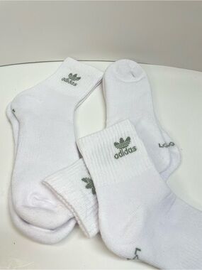 Adidas White Crew Socks with  Logo - Unisex Athletic Socks Set of 3
